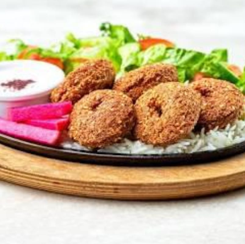 Falafel 6 Pieces Vegan Entree.
